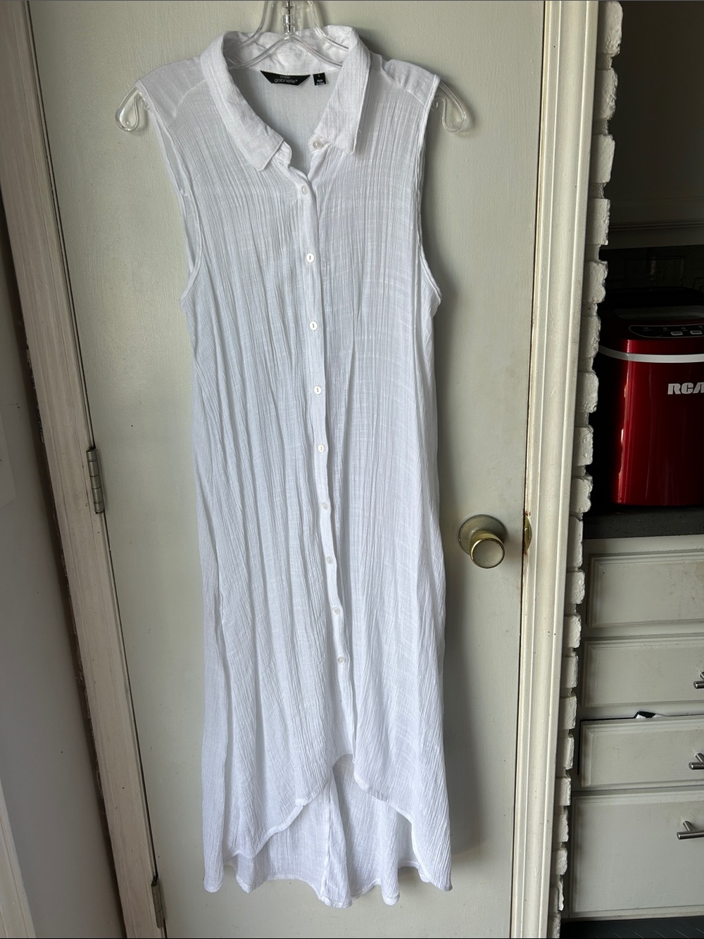 Mlle Gabrielle White Sleeveless High-Low Button Maxi Swim Coverup Dress